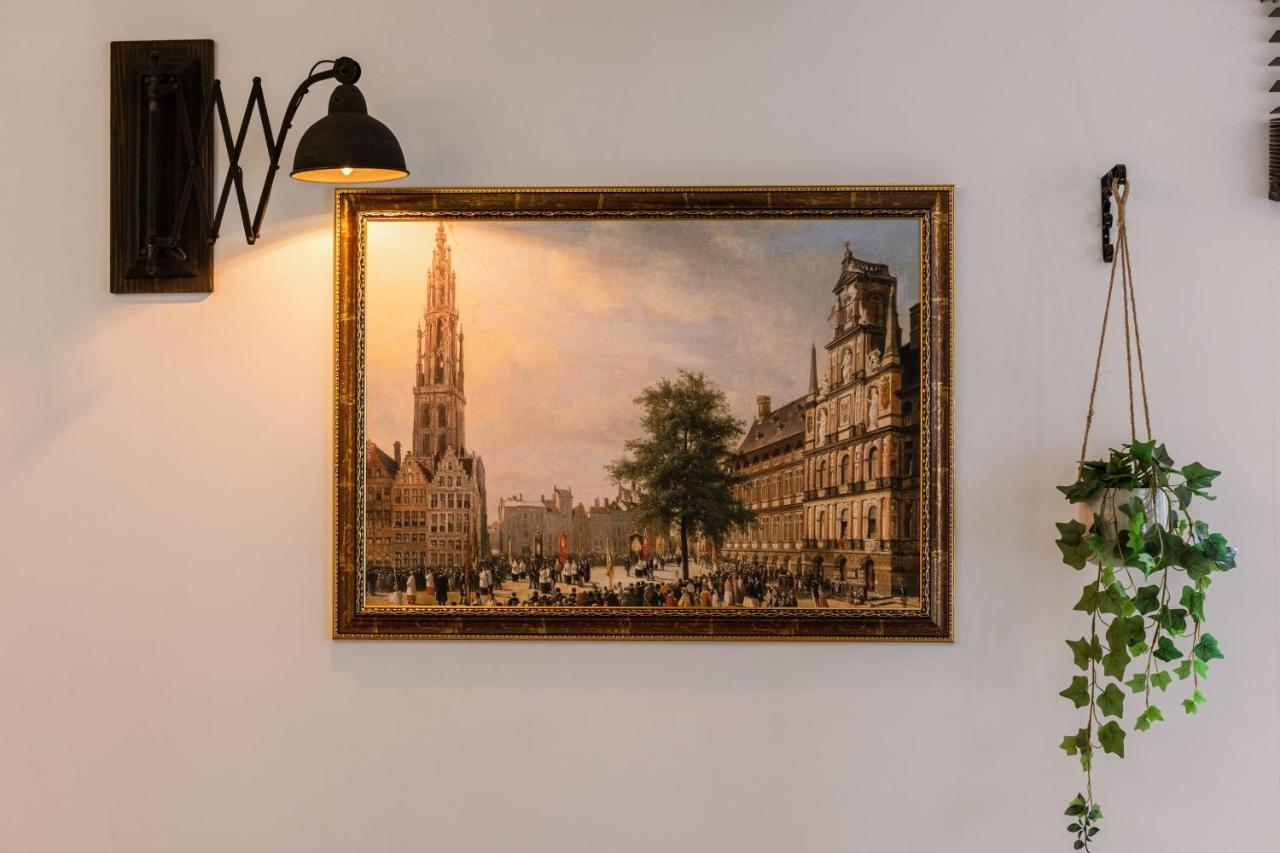 Authentic Apartment In The Heart Of Antwerpen Exteriör bild